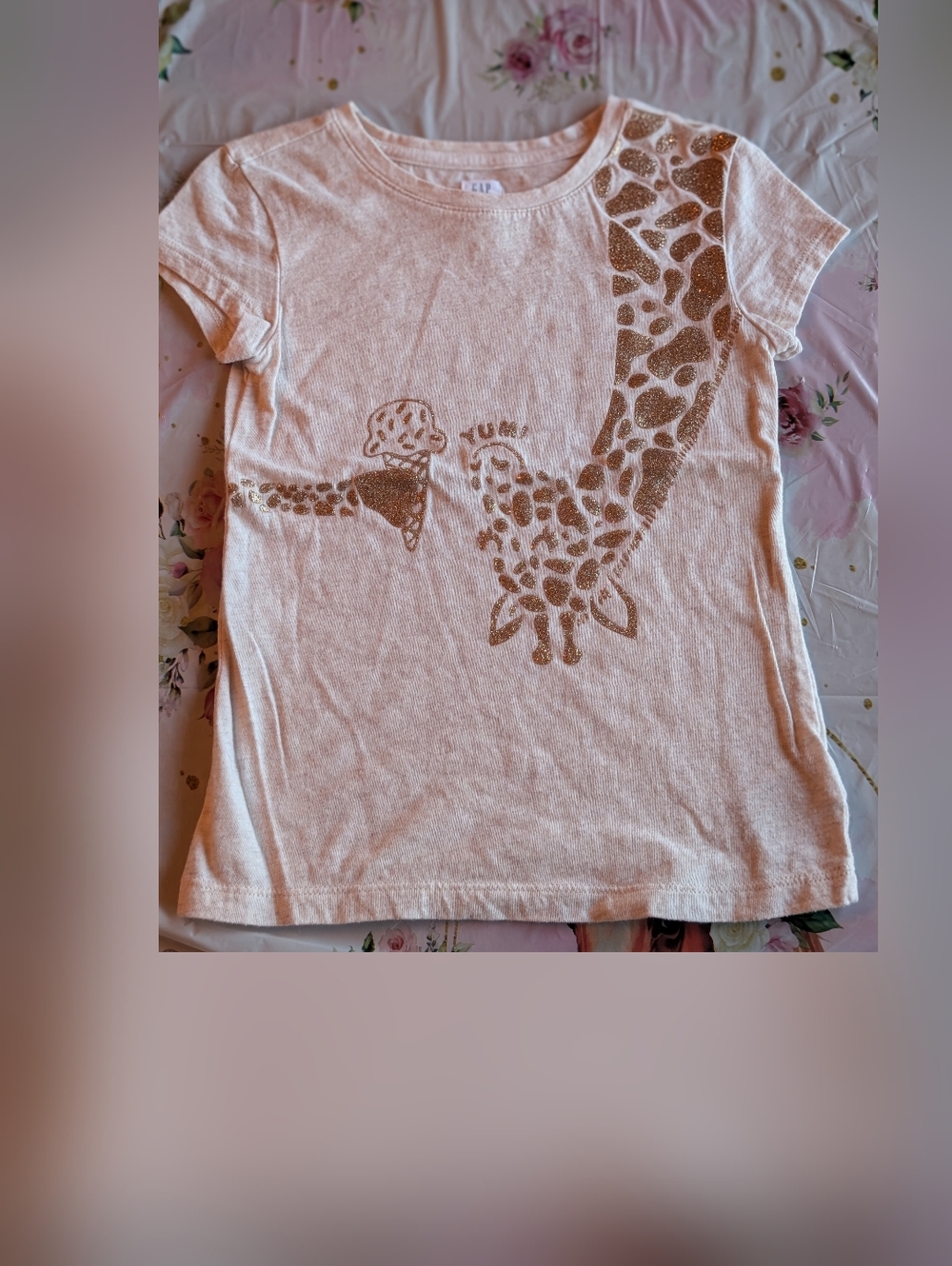 GAP Light Pink Girls Giraffe Glitter Graphic Tee/Girl 6/7